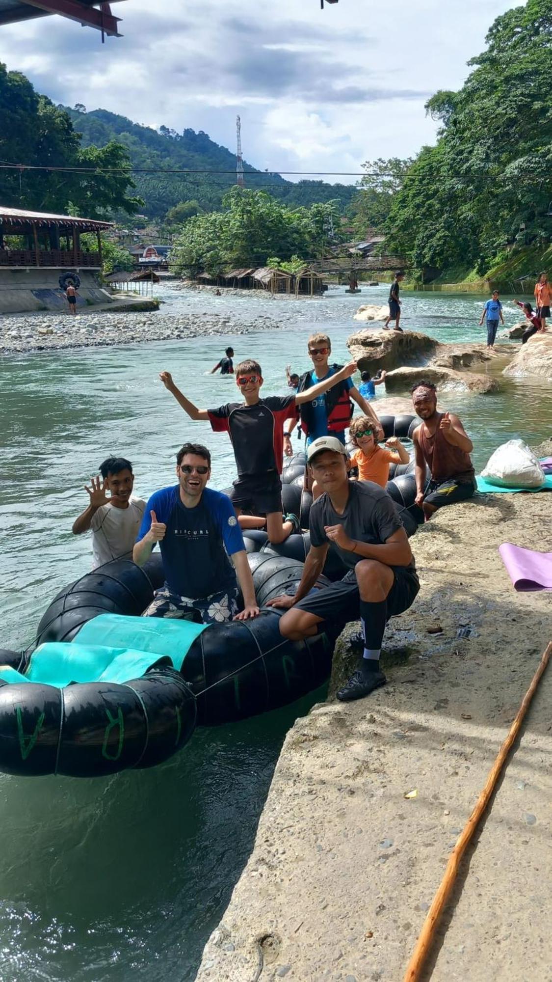 Magpie Homestay & Jungle Trekking Especially For Guest Trekking With Us Букит-Лаванг Экстерьер фото