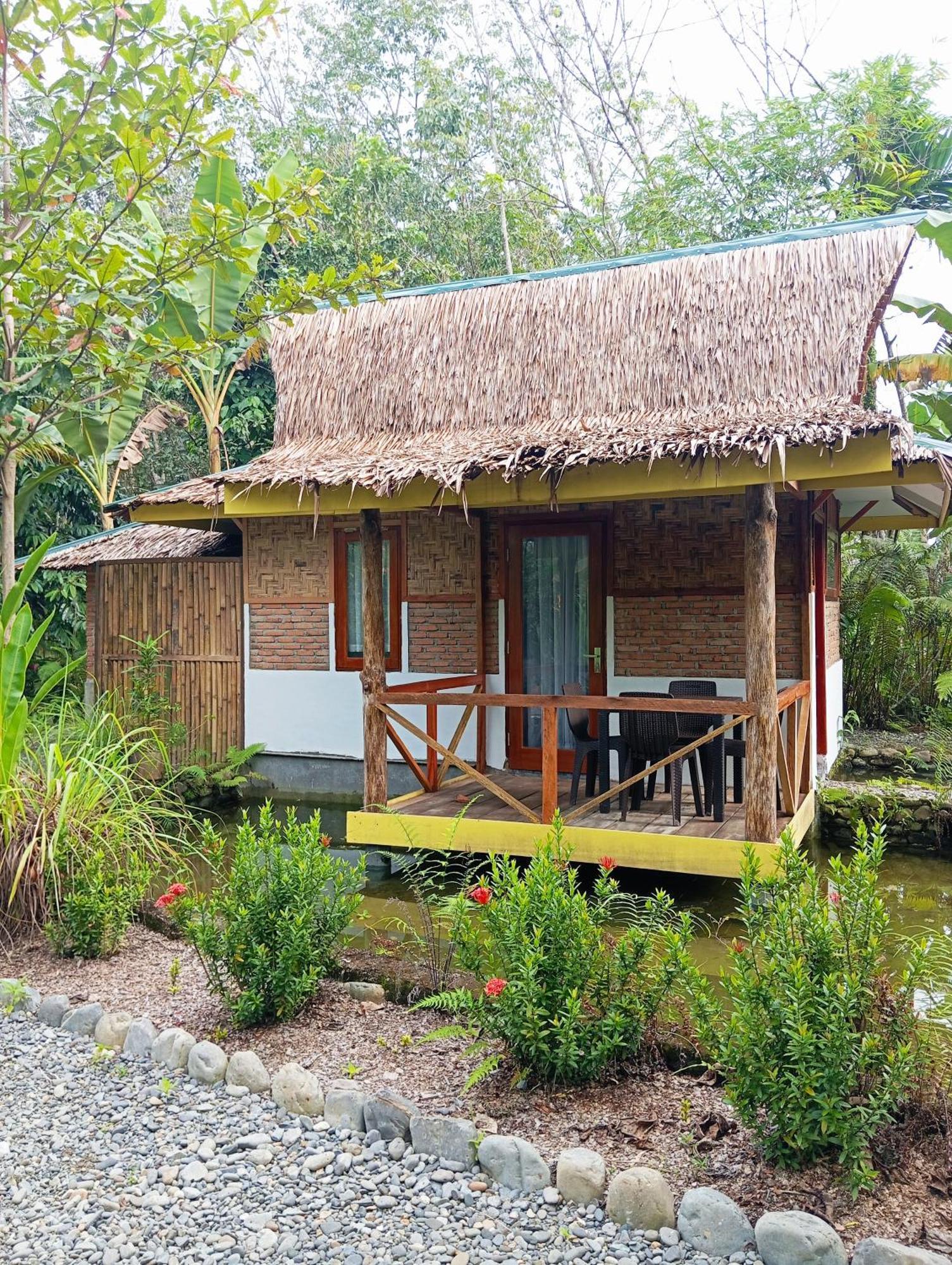 Magpie Homestay & Jungle Trekking Especially For Guest Trekking With Us Букит-Лаванг Экстерьер фото